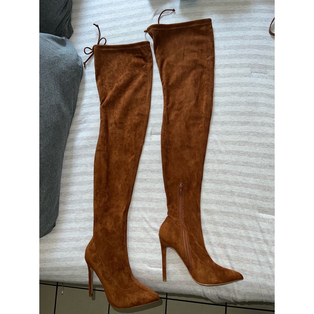 Miss Lola Suede Brown Super Thigh High Boots. Size 7.